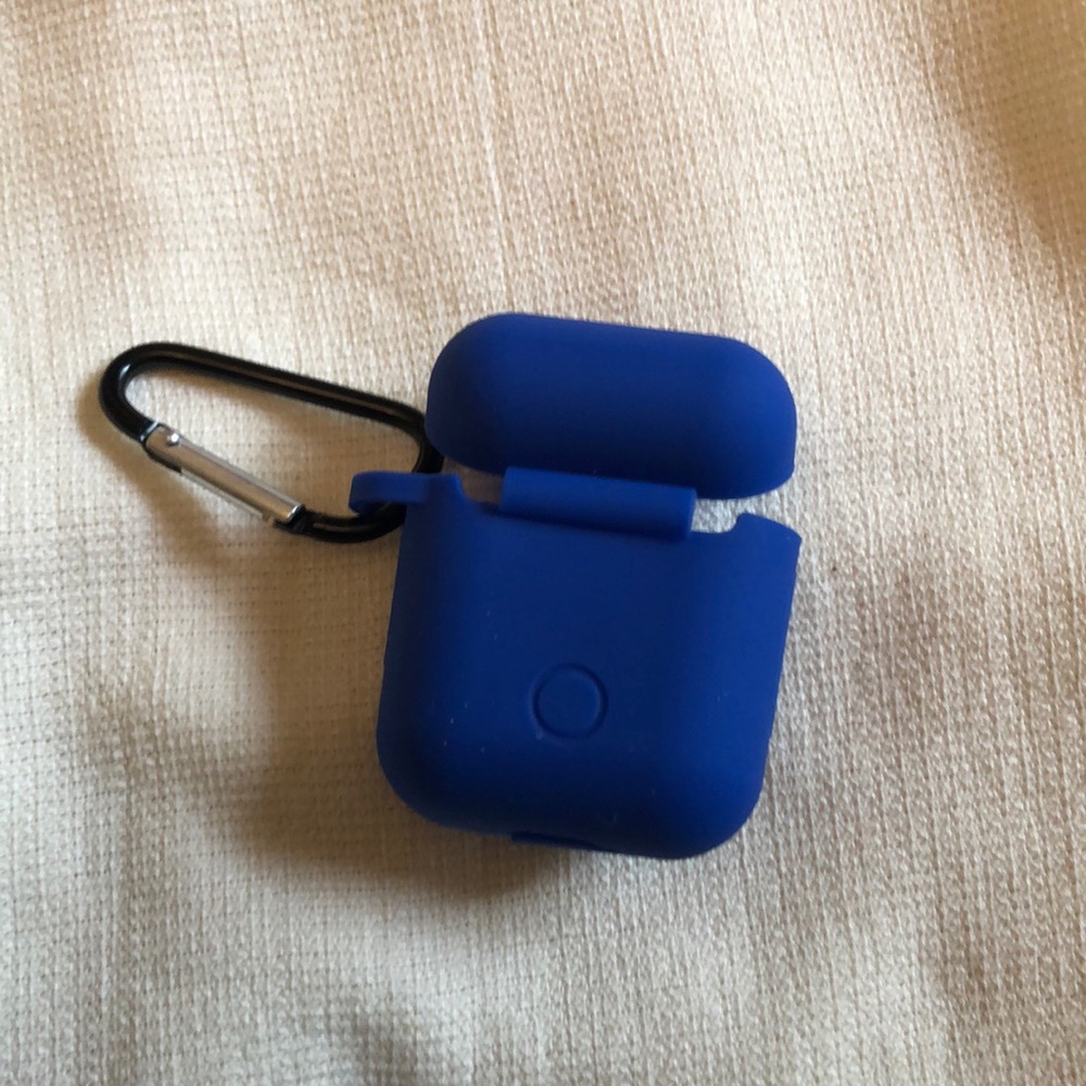 AirPod case - Picture 2 of 2
